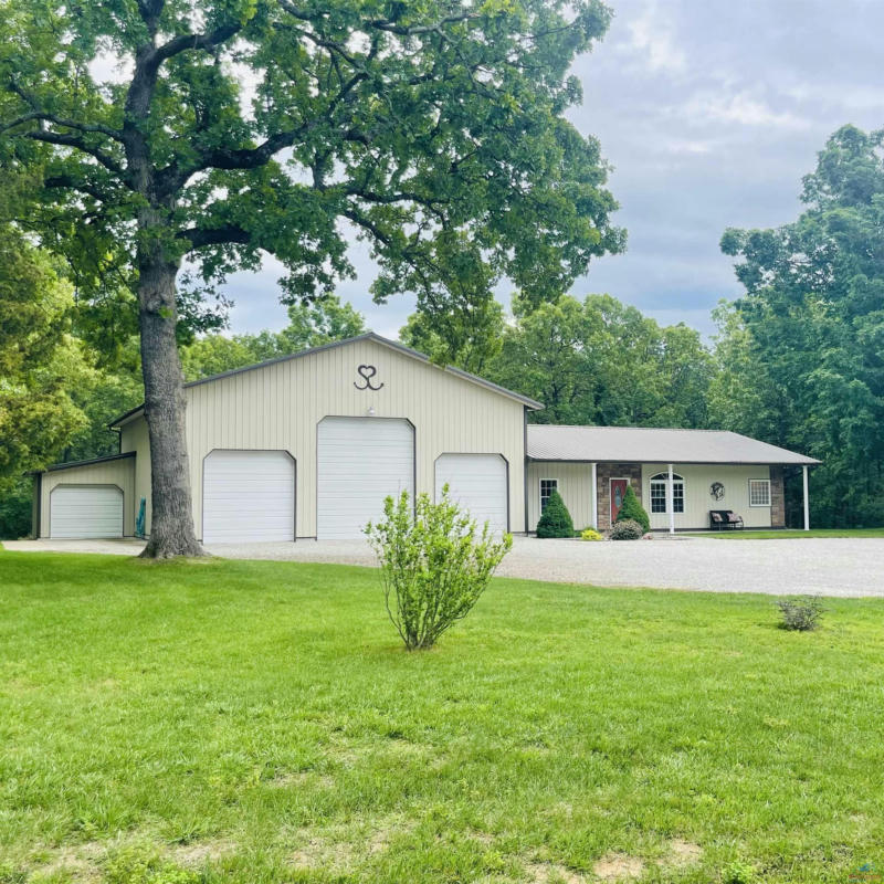 21418 LOST VALLEY RD, WARSAW, MO 65355, photo 1 of 72